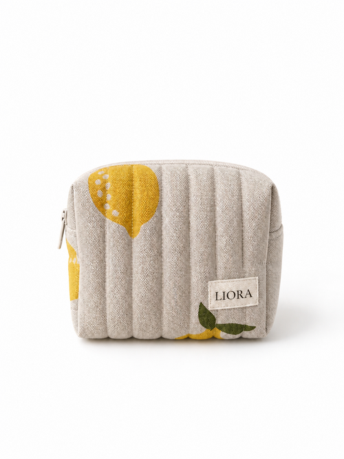 Solea Everything Bag mit Zitronenmuster auf weißem Hintergrund