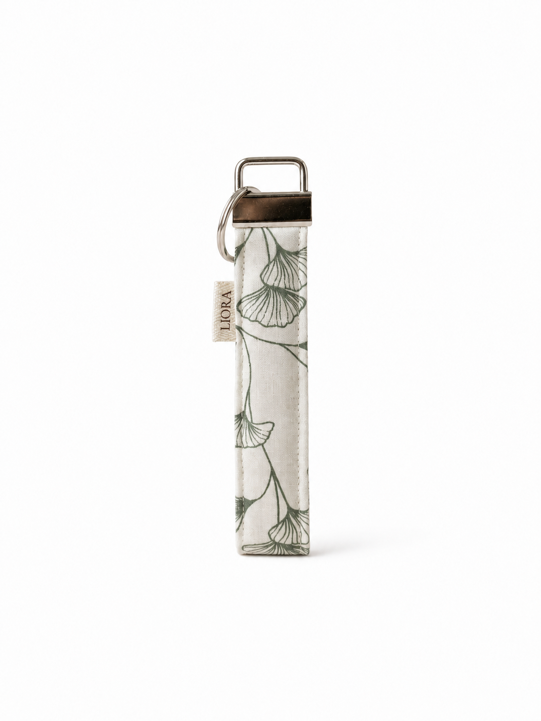 Willow Soft Chain mit grünem Ginkgo-Muster auf weißem Hintergrund